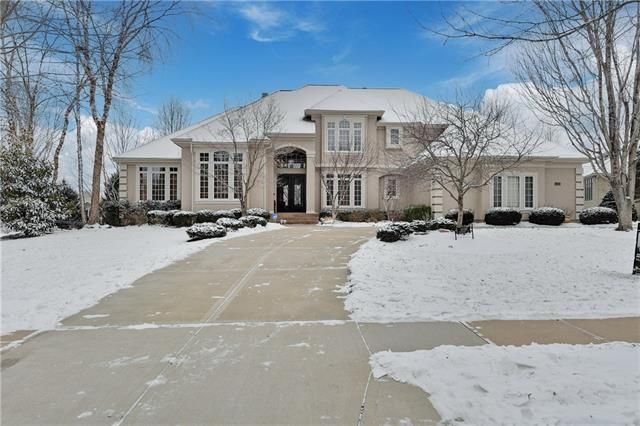 14100 Bluejacket St, Overland Park, KS 66221