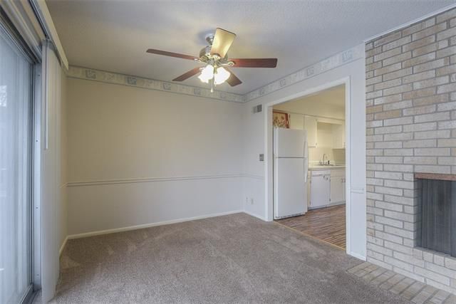 8704 Metcalf Ave #203E, Overland Park, KS 66212