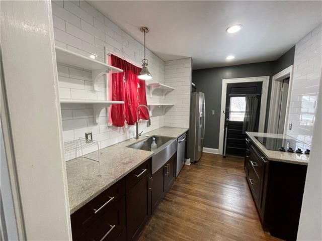316 E 69th St, Kansas City, MO 64113
