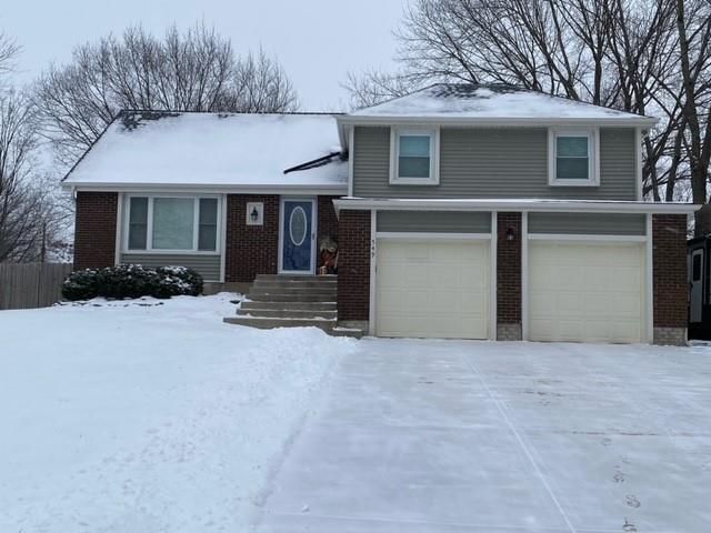 549 E 126th Ter, Olathe, KS 66061