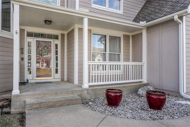 13018 Stearns St, Overland Park, KS 66213