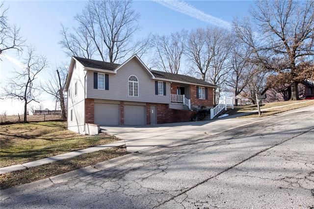 13001 E 59th Ter, Kansas City, MO 64133