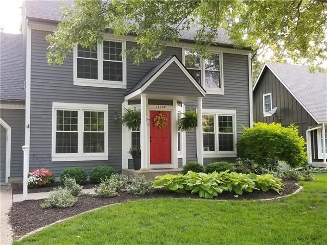 14908 S Arapaho Dr, Olathe, KS 66062