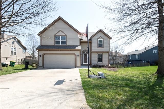 15301 Marty St, Overland Park, KS 66223