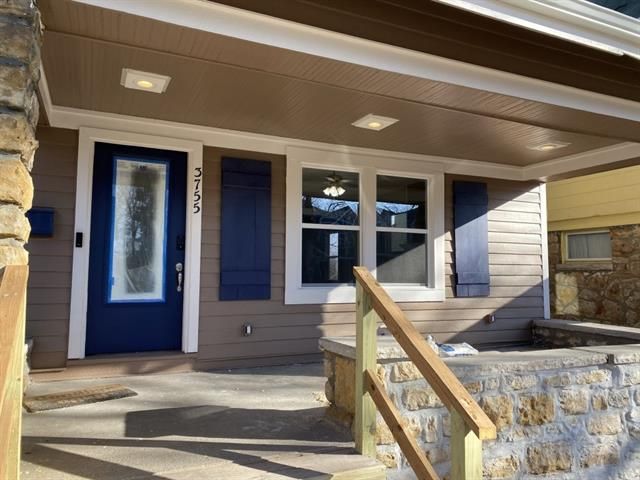 3755 Flora Ave, Kansas City, MO 64109