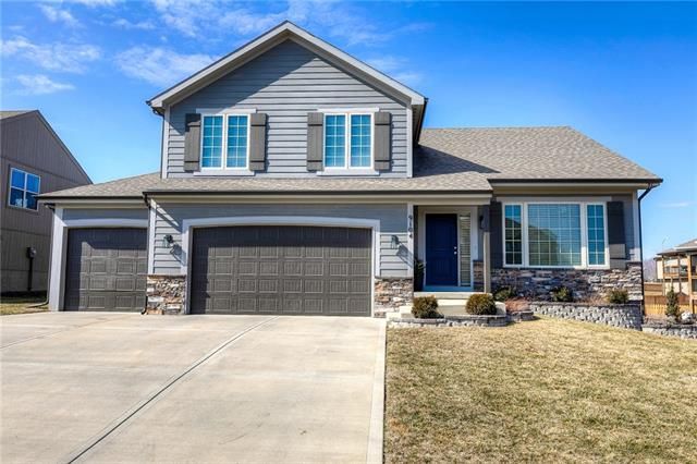 9104 N Norton Ave, Kansas City, MO 64156