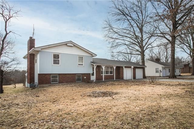1737 Berry Rd, Independence, MO 64057