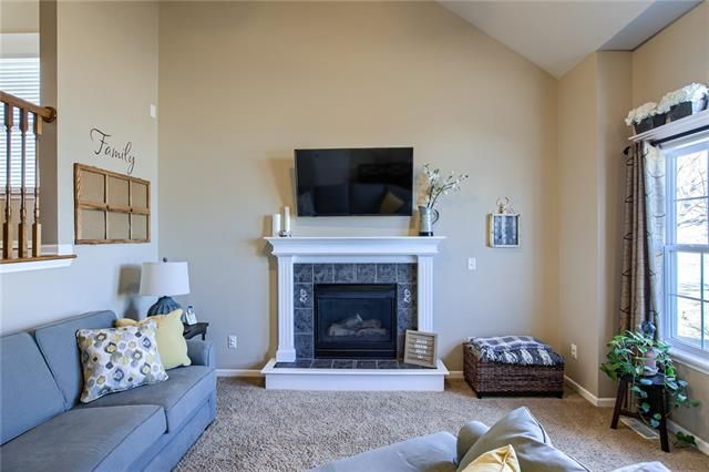 8635 NE 101st St, Kansas City, MO 64157