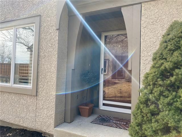 6413 W 145 St, Overland Park, KS 66223