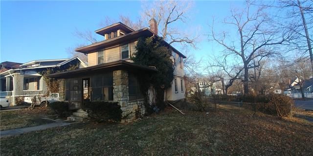 5747 Highland Ave, Kansas City, MO 64110