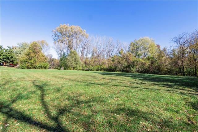 13507 E 53rd St, Kansas City, MO 64133
