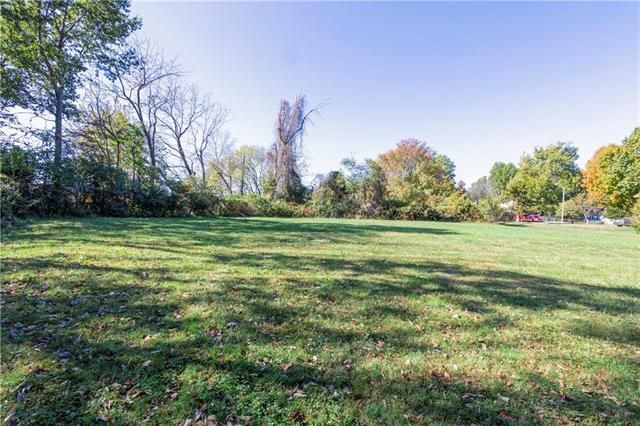 13507 E 53rd St, Kansas City, MO 64133