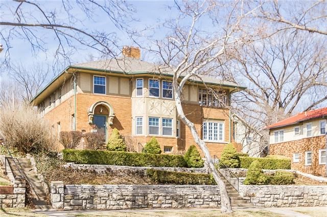 1110 Ward Pw, Kansas City, MO 64112