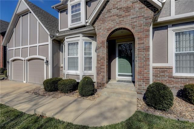11306 W 129th St, Overland Park, KS 66213
