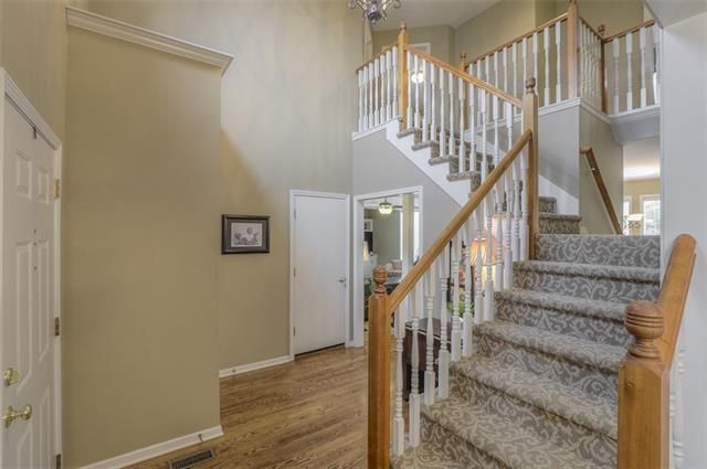 12725 Eby St, Overland Park, KS 66213