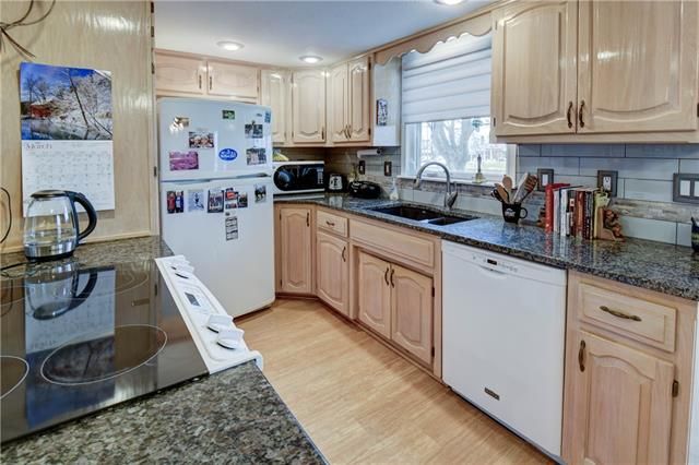 404 NE 96th Ter, Kansas City, MO 64155