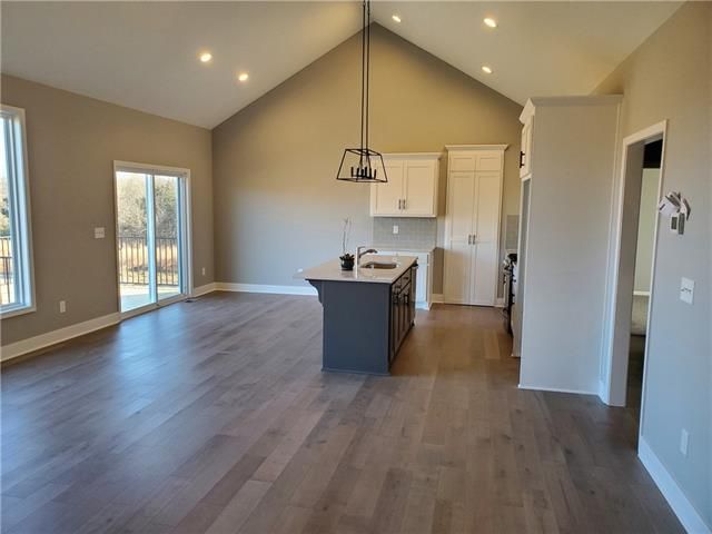 1107 NW 3rd St, Oak Grove, MO 64075