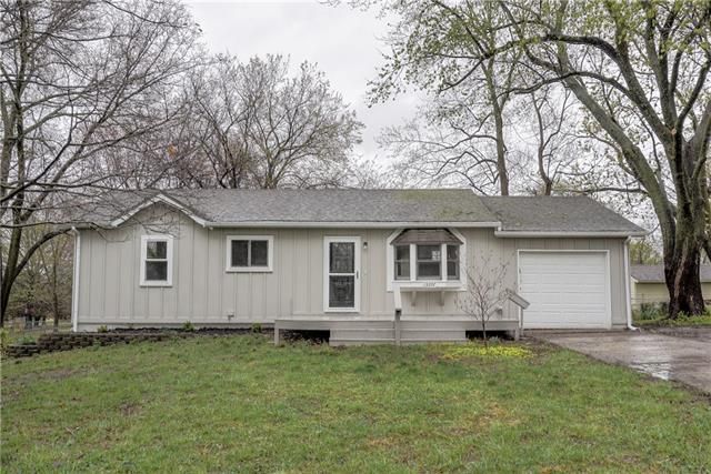 13207 Mcgee St, Kansas City, MO 64145
