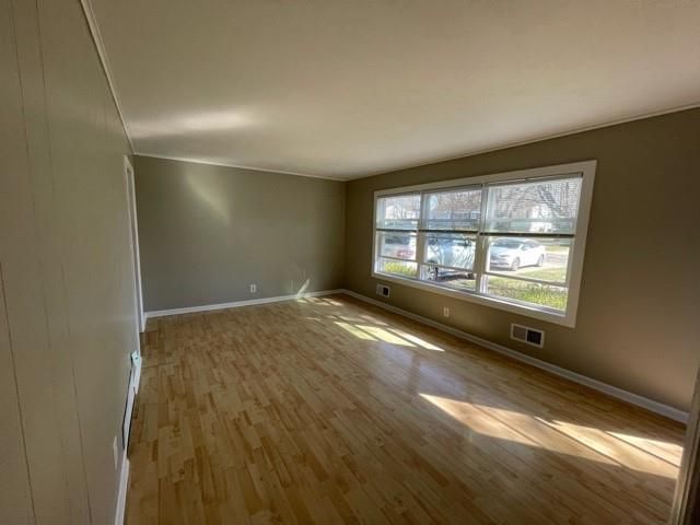 9920 E 38th St, Kansas City, MO 64133