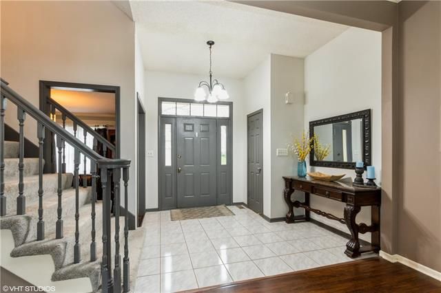 12209 Beverly St, Overland Park, KS 66209