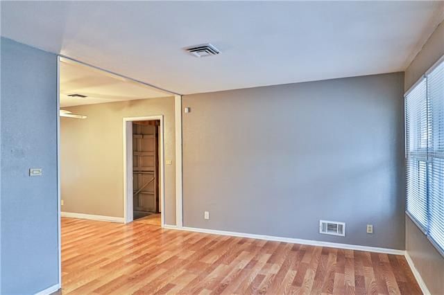 7405 E 109th Ter, Kansas City, MO 64134