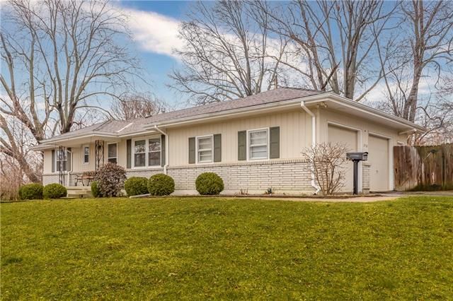 3706 E 113th Ter, Kansas City, MO 64137