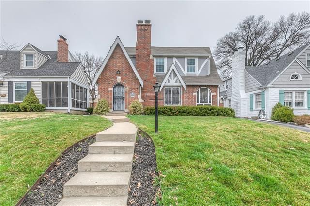 412 E 66th Ter, Kansas City, MO 64131