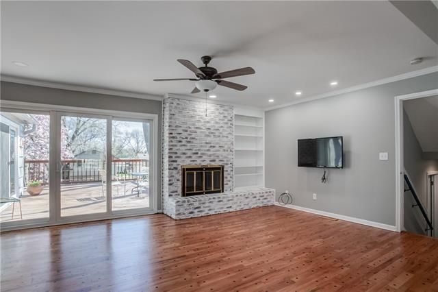 9543 Beverly Dr, Overland Park, KS 66207