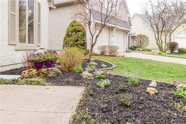 7808 W 117th Ter, Overland Park, KS 66210