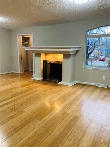 7409 Forest Ave, Kansas City, MO 64131