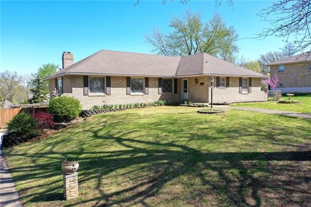 600 NW 65th St, Kansas City, MO 64118
