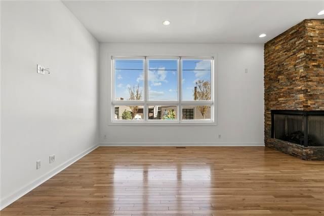313 E 5th St, Kansas City, MO 64106