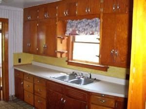 301 S 3rd St, Hopkins, MO 64461