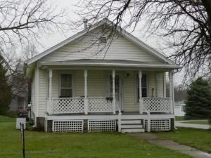 135 S Vine St, Maryville, MO 64468