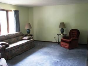 102 N Munn St, Maryville, MO 64468