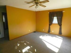 926 S Market St, Maryville, MO 64468