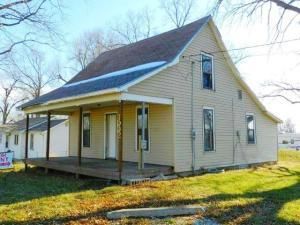 1002 E Jenkins St, Maryville, MO 64468