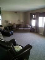 115 N Sunset Dr, Maryville, MO 64468