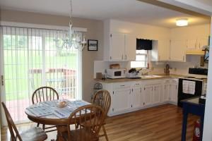 610 N Davis St, Maryville, MO 64468