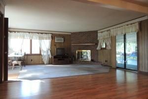 714 N Dewey St, Maryville, MO 64468