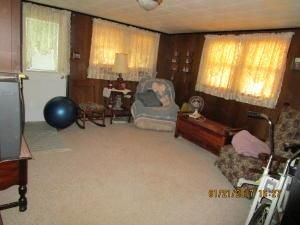508 E Barnard St, Hopkins, MO 64461