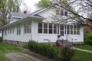 519 W 3rd St, Maryville, MO 64468
