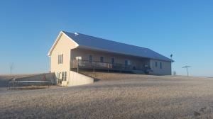 25908 Pleasant View Dr, Maryville, MO 64468