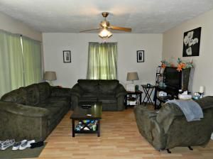 409 E Jenkins St, Maryville, MO 64468