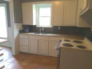 201 S 4th St, Hopkins, MO 64461