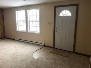 1221 E 2nd St, Maryville, MO 64468