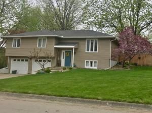 1006 W Cooper St, Maryville, MO 64468