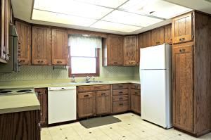 28437 210th St, Maryville, MO 64468