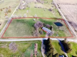 1015 E Barnard St, Hopkins, MO 64461