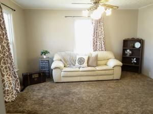 1304 E Jenkins St, Maryville, MO 64468
